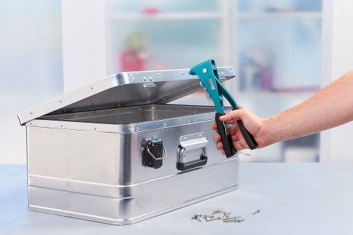 Cleste nituire robust Novus N-30, maner ergonomic